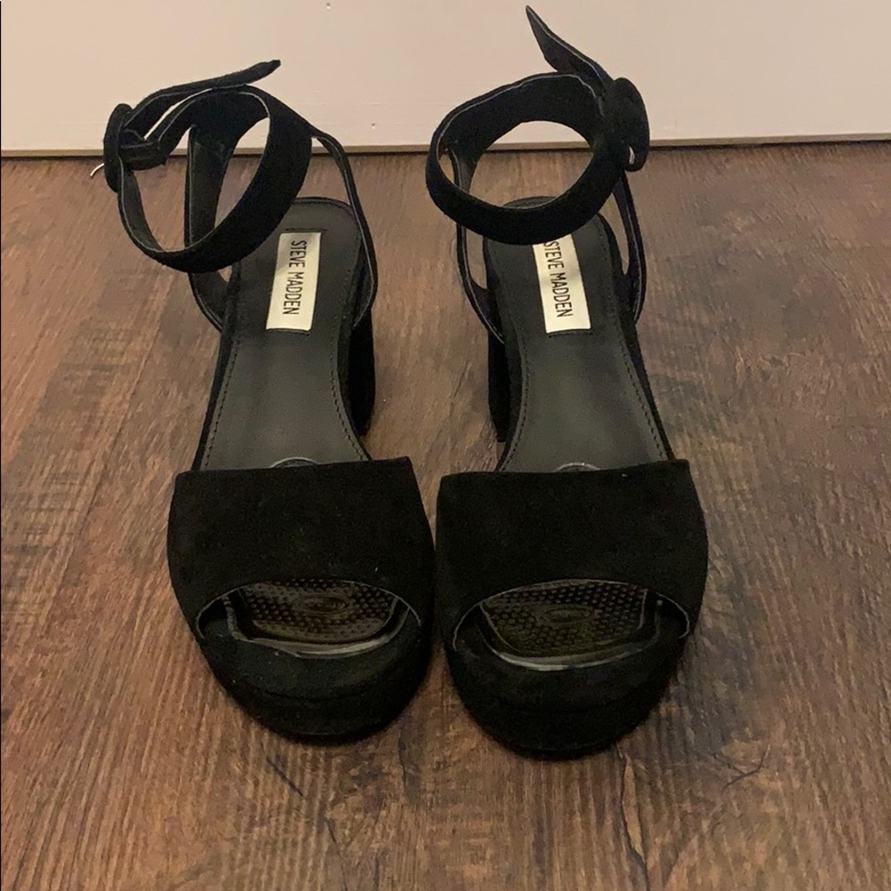 Steve madden black suede heels